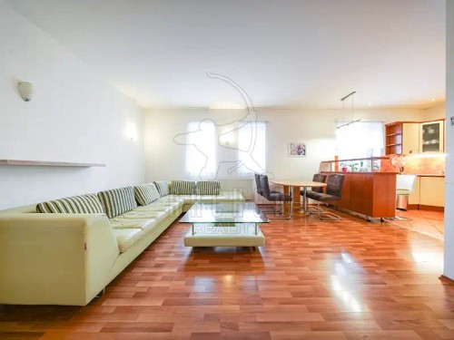 Prodej domu 324 m², pozemek 399 m²