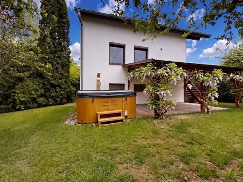 Prodej domu 145 m², pozemek 1372 m²