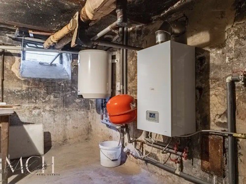 Prodej domu 330 m², pozemek 1144 m²