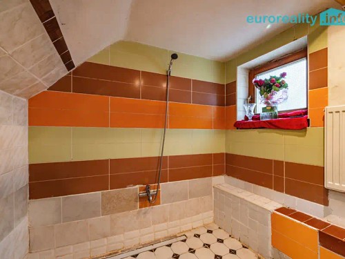 Prodej chalupy 148 m², pozemek 113 m²
