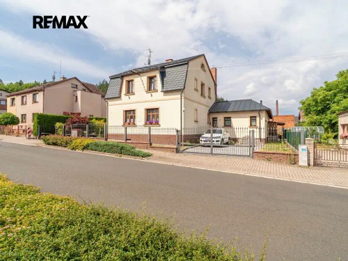 Prodej vily 296 m², pozemek 349 m²