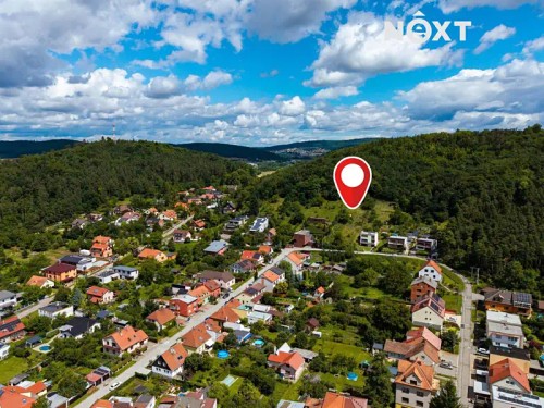 Prodej stavebního pozemku 1276 m²