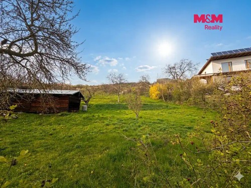 Prodej stavebního pozemku 1728 m²