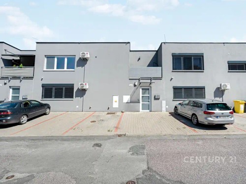 Prodej bytu 2+kk 66 m²