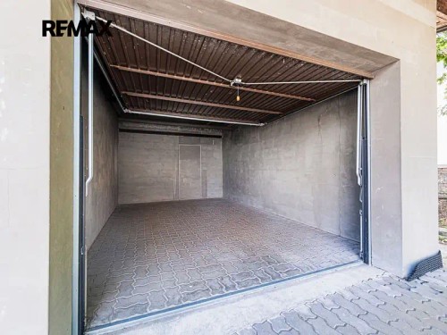 Prodej domu 400 m², pozemek 821 m²