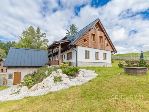 Prodej domu 293 m², pozemek 1605 m²