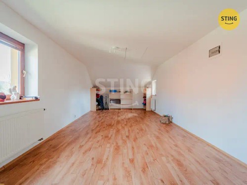 Prodej domu 198 m², pozemek 995 m²