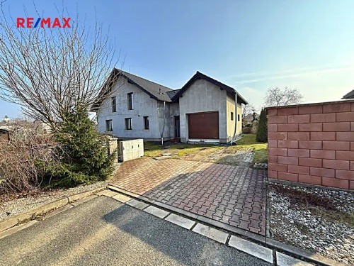 Prodej domu 231 m², pozemek 1010 m²