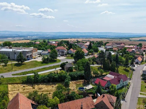 Prodej stavebního pozemku 1206 m²