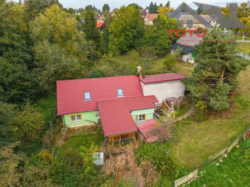 Prodej stavebního pozemku 2022 m²