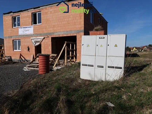 Prodej domu 288 m², pozemek 843 m²