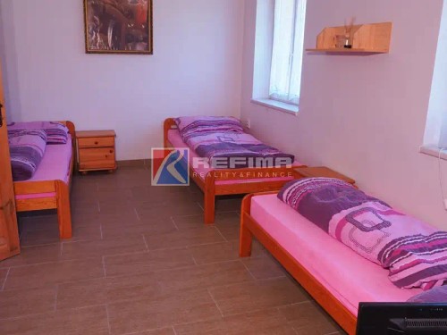 Prodej domu 281 m², pozemek 3530 m²