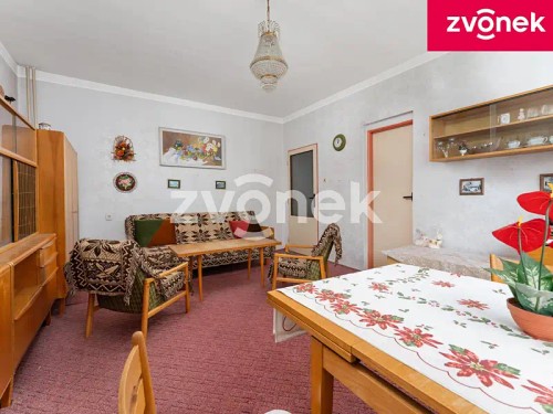 Prodej domu 250 m², pozemek 1184 m²