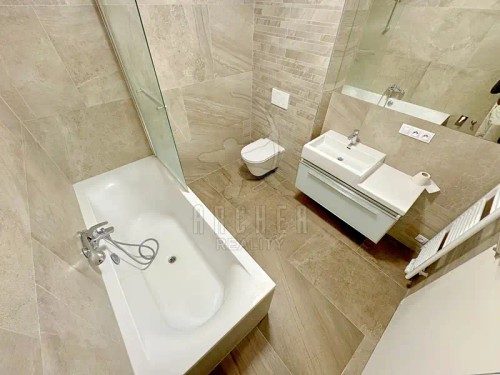 Prodej bytu 2+kk 64 m²