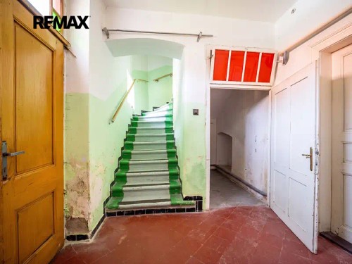 Prodej domu 300 m², pozemek 1898 m²