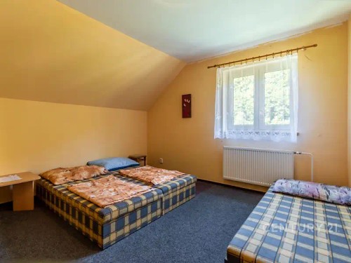 Prodej domu 1310 m², pozemek 870 m²