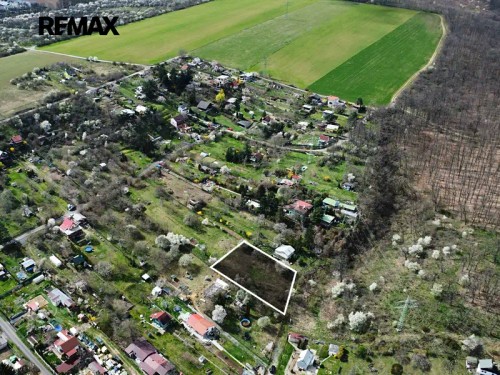 Prodej stavebního pozemku 1468 m²