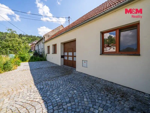 Prodej domu 275 m², pozemek 3832 m²