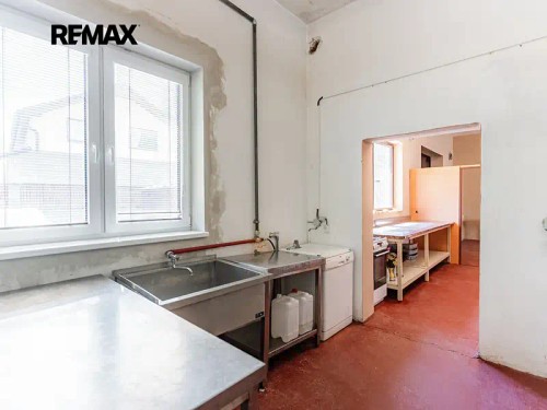 Prodej domu 545 m², pozemek 1355 m²