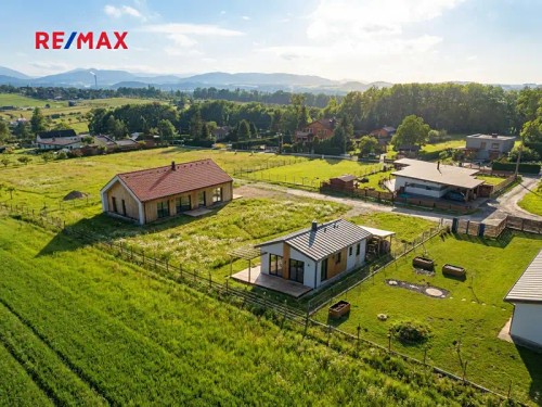 Prodej stavebního pozemku 2565 m²