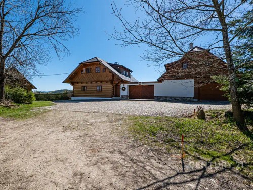 Prodaný dům 256 m², pozemek 15675 m²