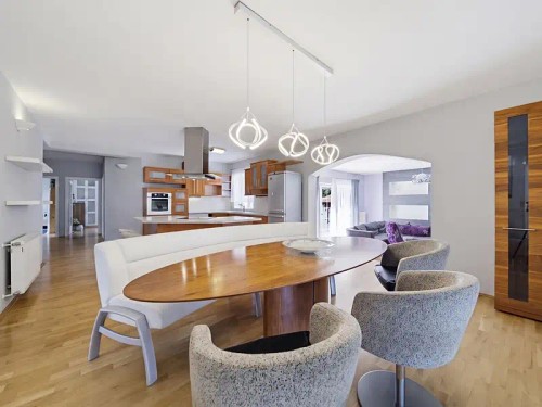 Prodej domu 300 m², pozemek 1491 m²