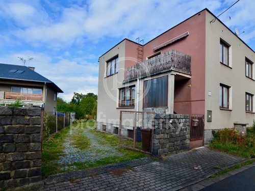 Prodej domu 270 m², pozemek 1909 m²