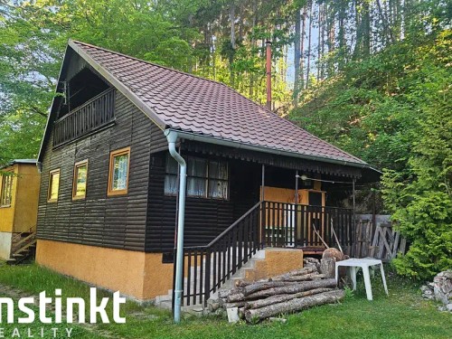 Prodej chaty 60 m², pozemek 39 m²