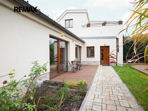 Prodej domu 220 m², pozemek 1004 m²