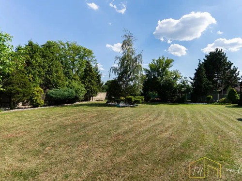 Prodej domu 400 m², pozemek 1728 m²