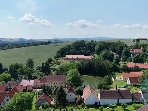Prodej stavebního pozemku 10864 m²