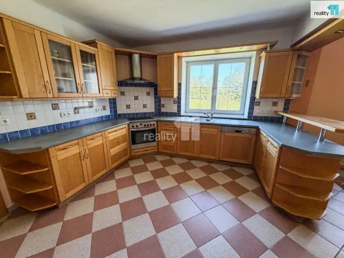 Prodej domu 200 m², pozemek 6424 m²