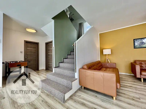 Prodej domu 240 m², pozemek 677 m²