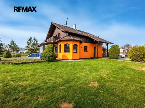 Prodej domu 320 m², pozemek 3335 m²