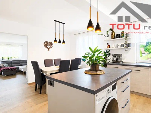 Prodej domu 240 m², pozemek 1129 m²