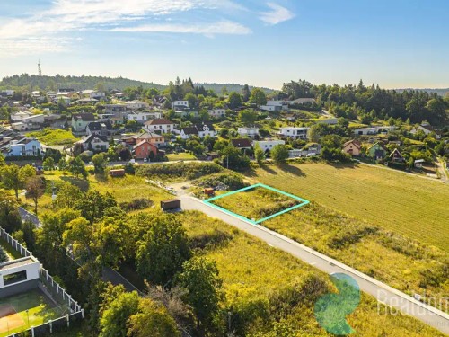 Prodej stavebního pozemku 855 m²