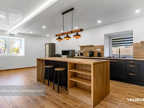 Prodej domu 366 m², pozemek 1448 m²