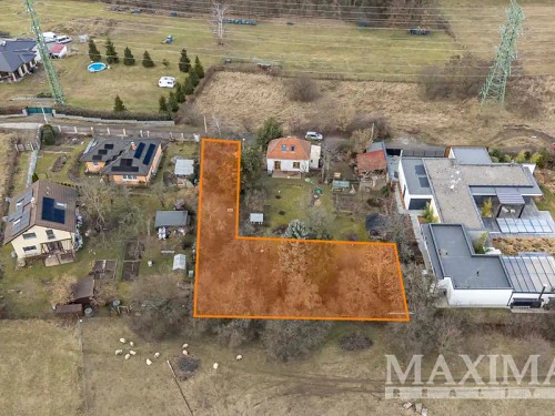 Prodej stavebního pozemku 890 m²