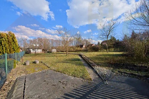 Prodej stavebního pozemku 1033 m²