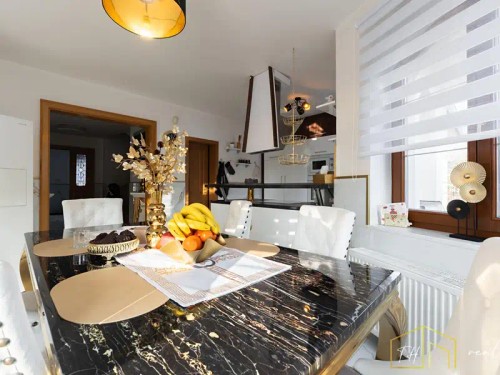 Prodej domu 400 m², pozemek 1728 m²