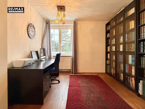 Prodej vily 355 m², pozemek 905 m²