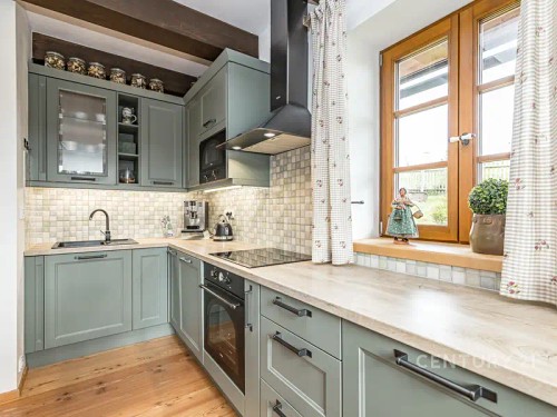 Prodej domu 293 m², pozemek 1605 m²