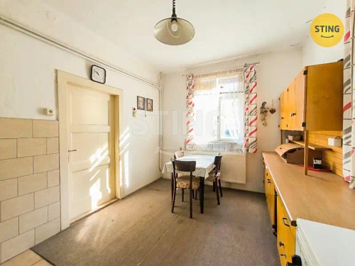 Prodej domu 200 m², pozemek 10918 m²