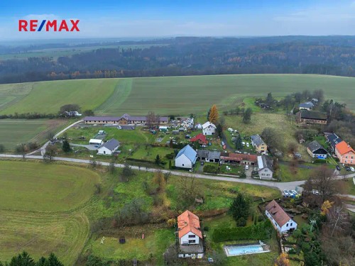 Prodej stavebního pozemku 882 m²