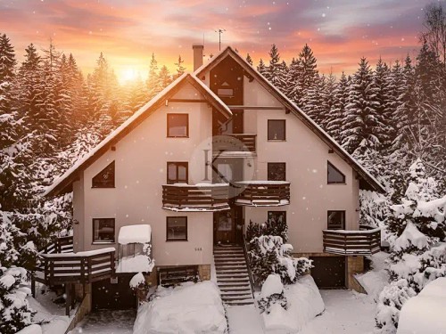 Prodej domu 239 m², pozemek 311 m²