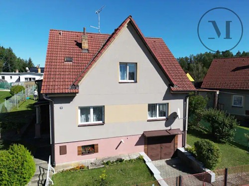 Prodej domu 242 m², pozemek 735 m²