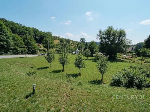 Prodej stavebního pozemku 1271 m²