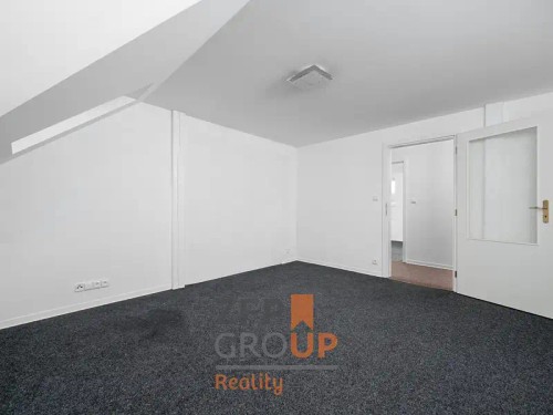 Prodej domu 476 m², pozemek 3048 m²