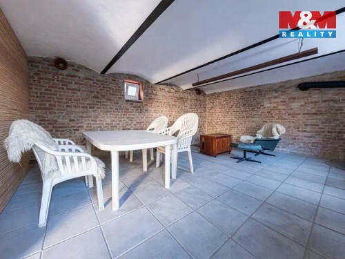 Prodej domu 225 m², pozemek 1397 m²