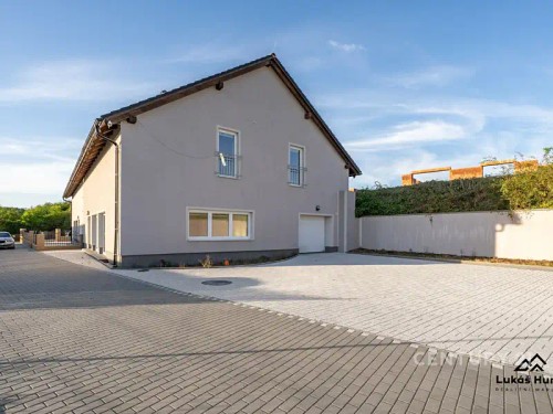 Prodej domu 253 m², pozemek 426 m²